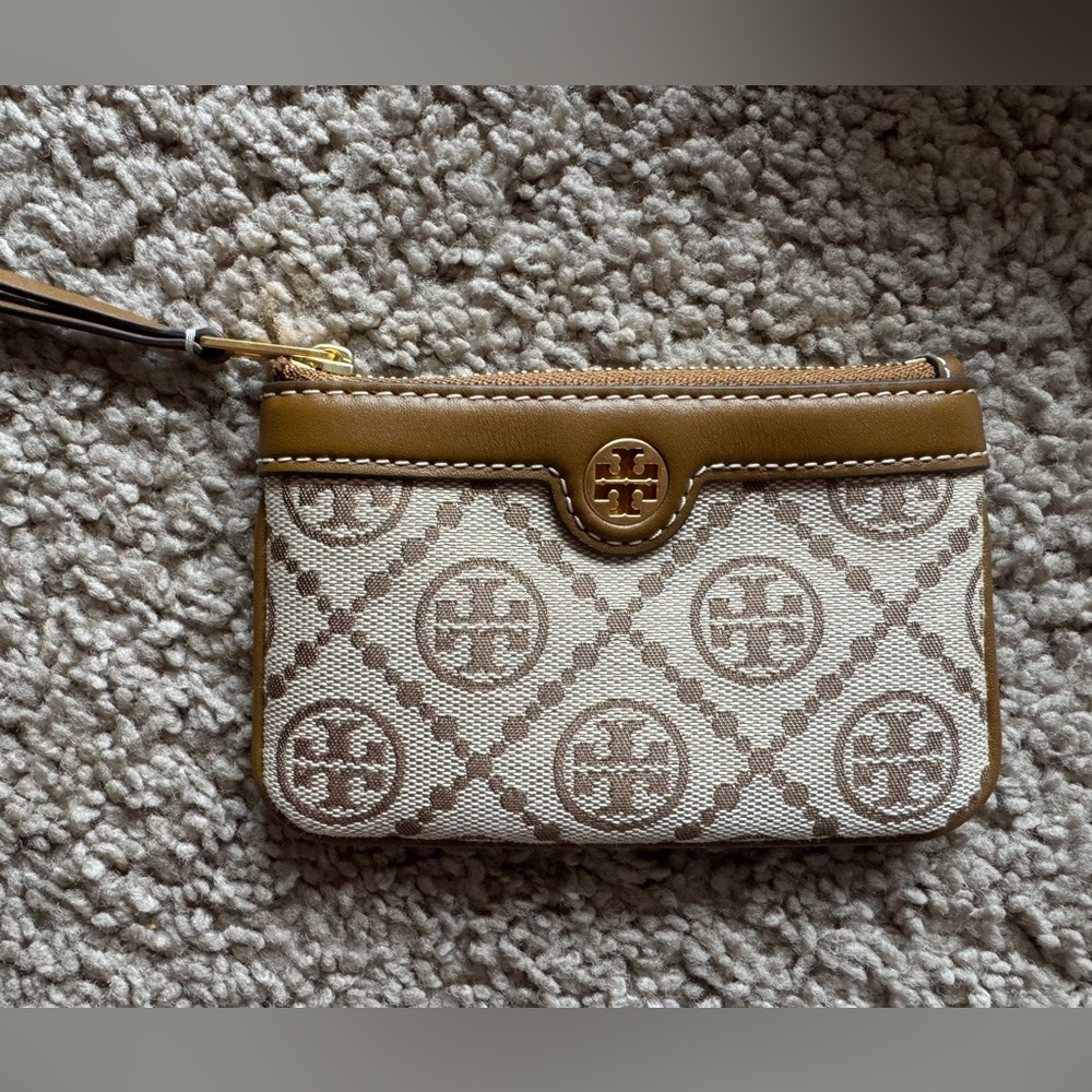 Tory Burch Small zip Keychain NWOT